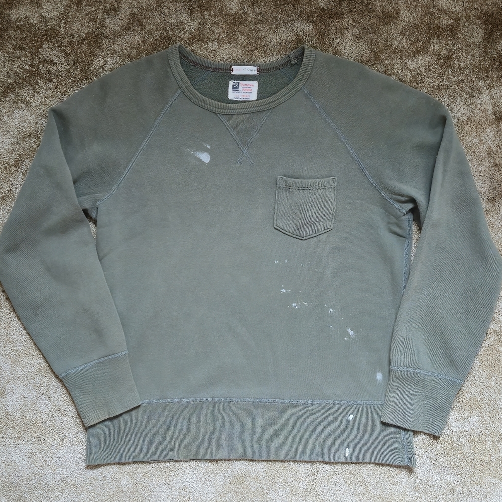 Pocket Sweatshirt in Olive
